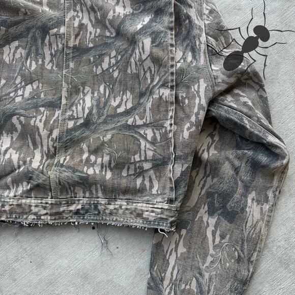 Vintage Y2K Carhartt camo cropped Detroit style work wear jacket - Picture 9 of 9